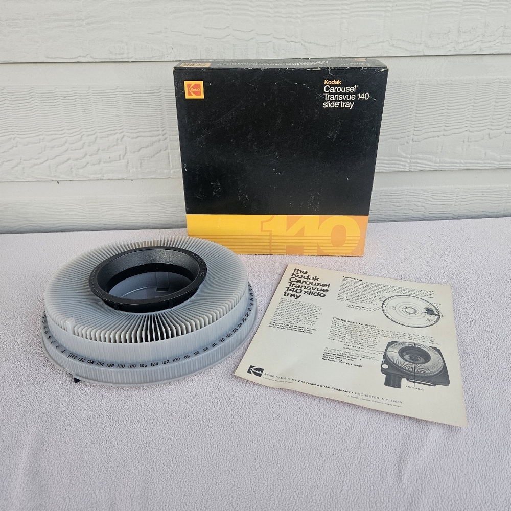 Kodak Carousel Transvue 140 Slide Tray VTG 1983